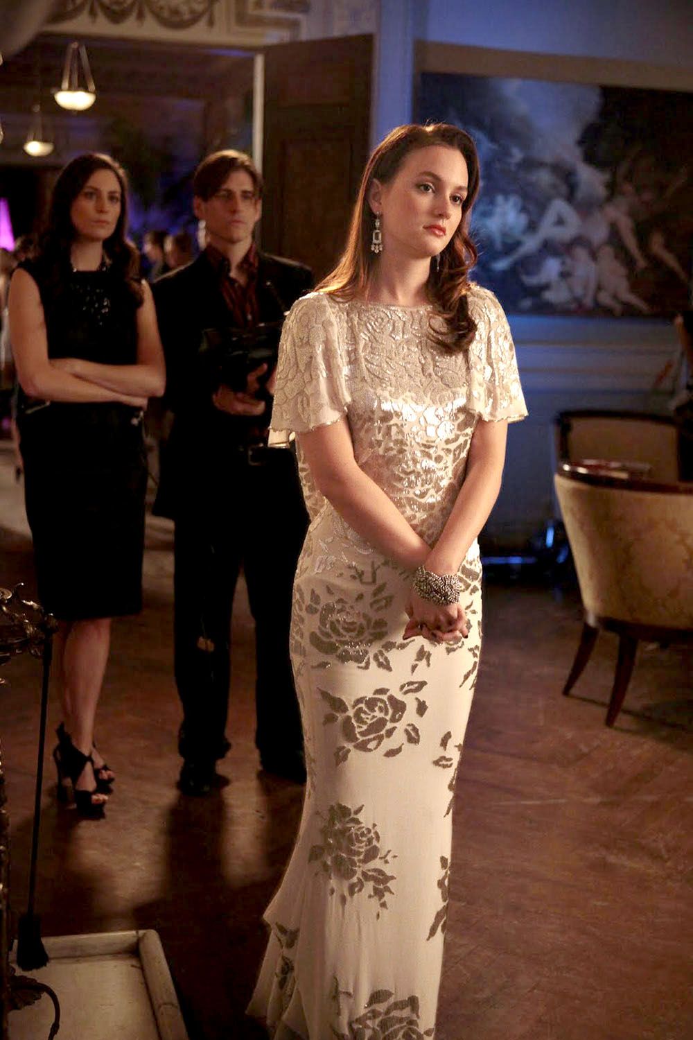 Blair Waldorf's Evening-Date Style: A Black Gown and Full-Length Gloves | 9  Style Lessons I Learned From the Queen of the Upper East Side — Gossip  Girl's Blair Waldorf | POPSUGAR Fashion